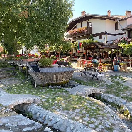 Gala 2-Bedroom Mountain View 3 Min Walk To Gondola